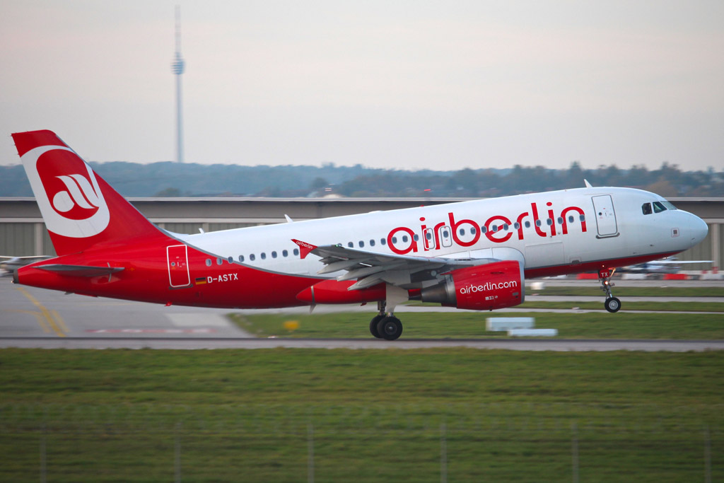 AIB A319 (D-ASTX).jpg