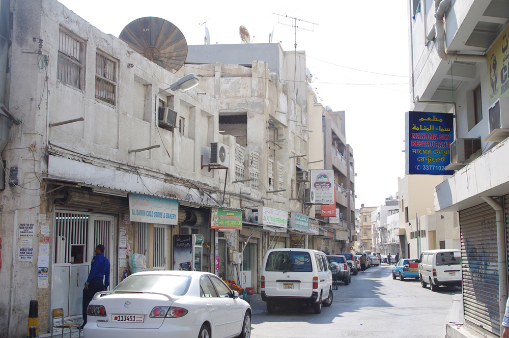 Manama Seitenstraße.jpg