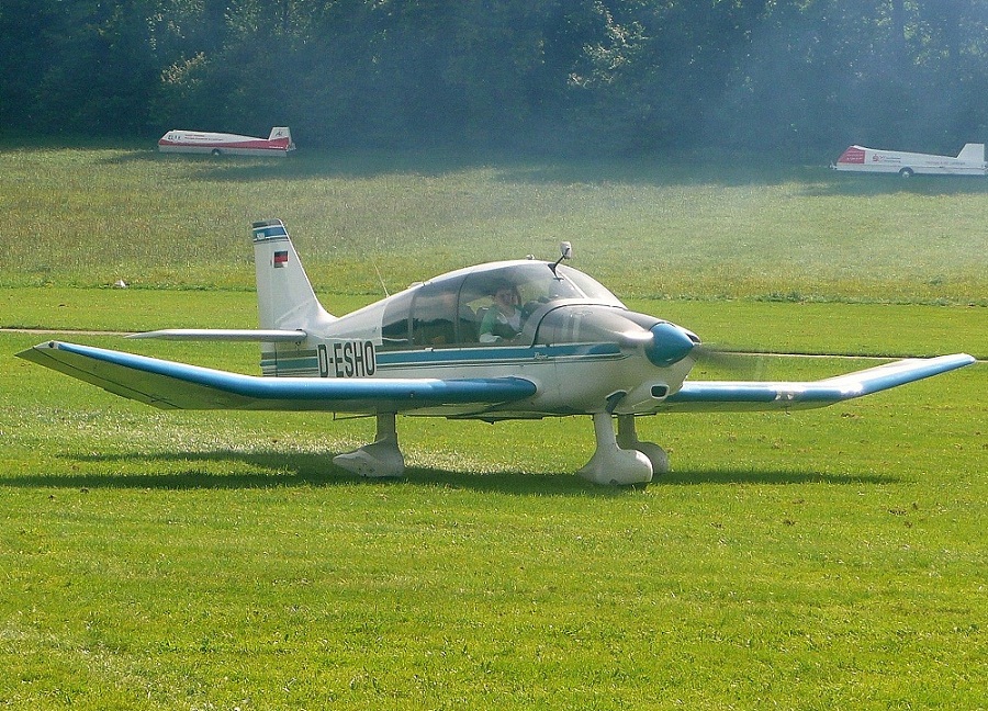 Robin DR400