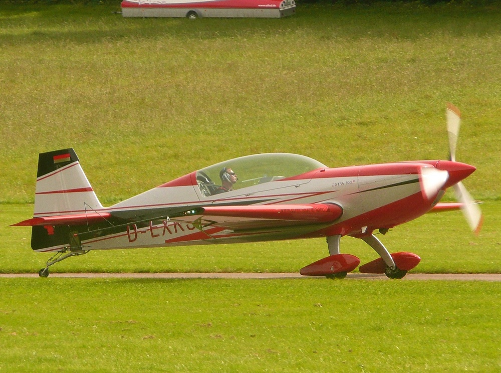 Extra 300S