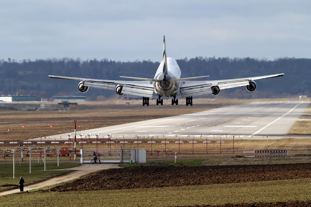 IMG_8674 klein forum.jpg