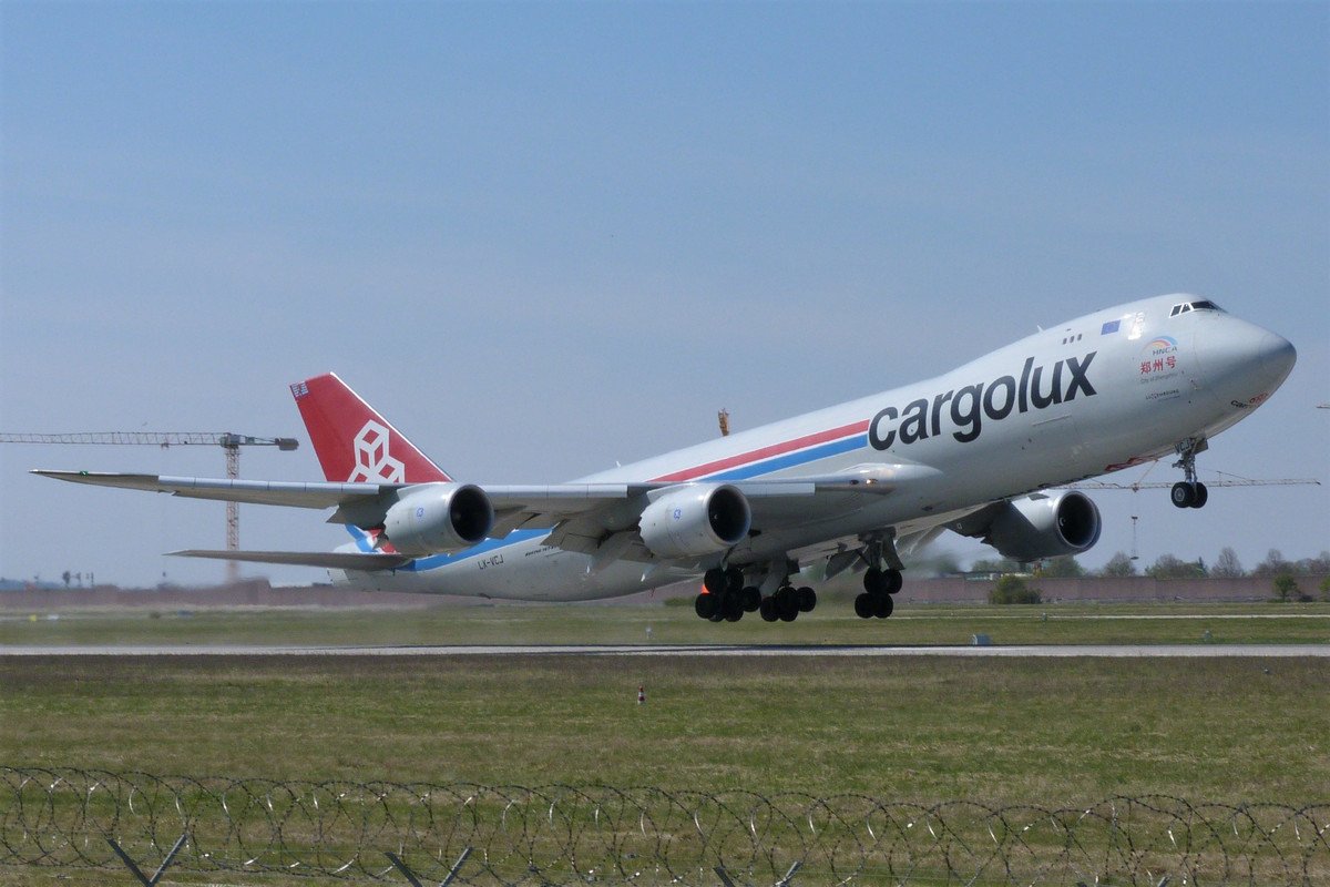 LX-VCJ.     747-8R7F.     Cargolux