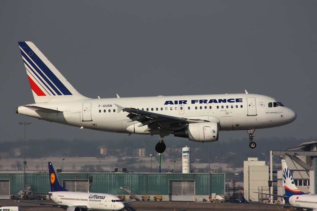 comp_Air France  F-GUGN.jpg