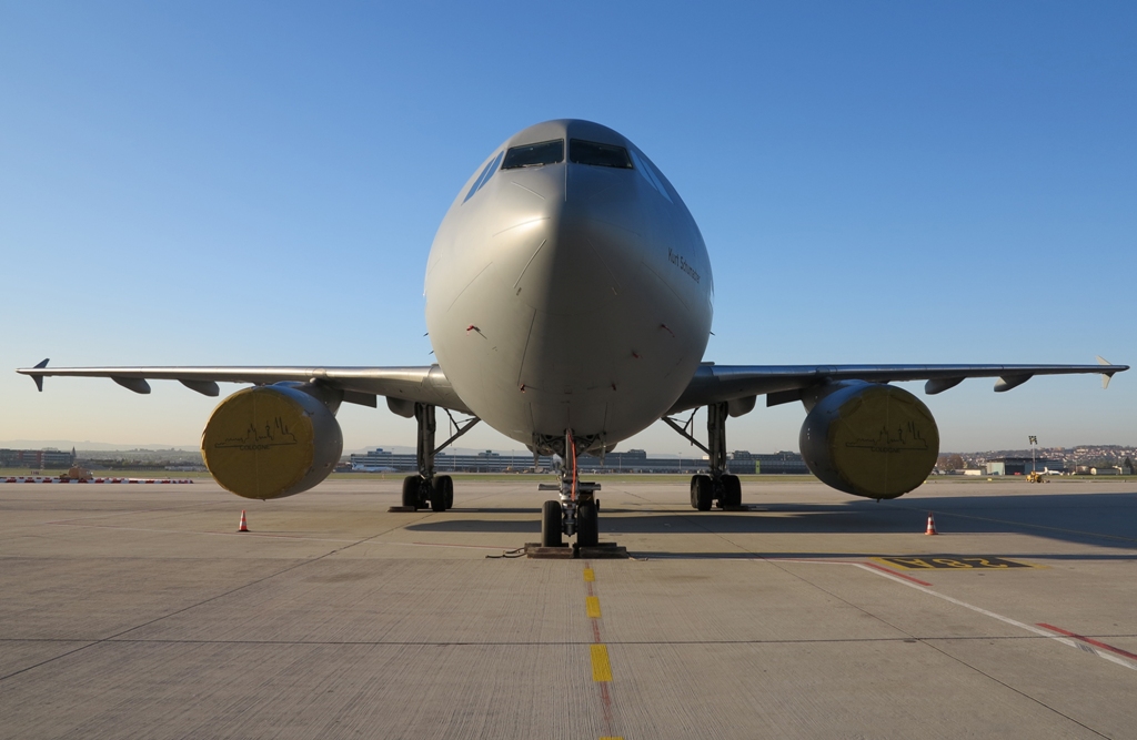 10+23 Airbus A310-304 PAX