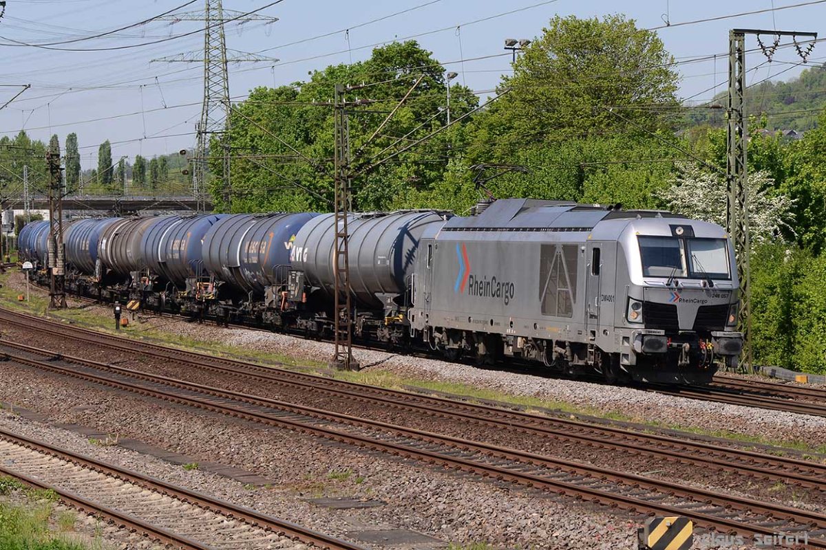 248 047-2.jpg