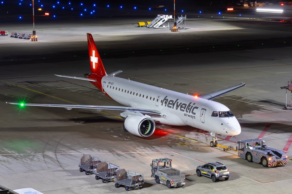 Helvetic Airways / HB-AZC / Embraer ERJ-190-300STD