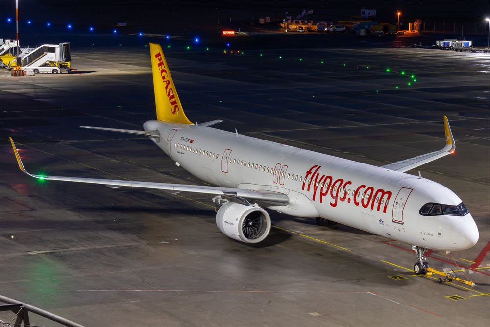 Pegasus Airlines / TC-RBR / Airbus A321-251NX