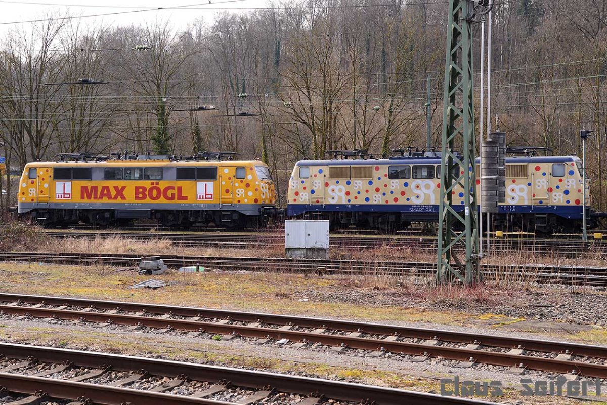 111 075-8 111 223-4.jpg