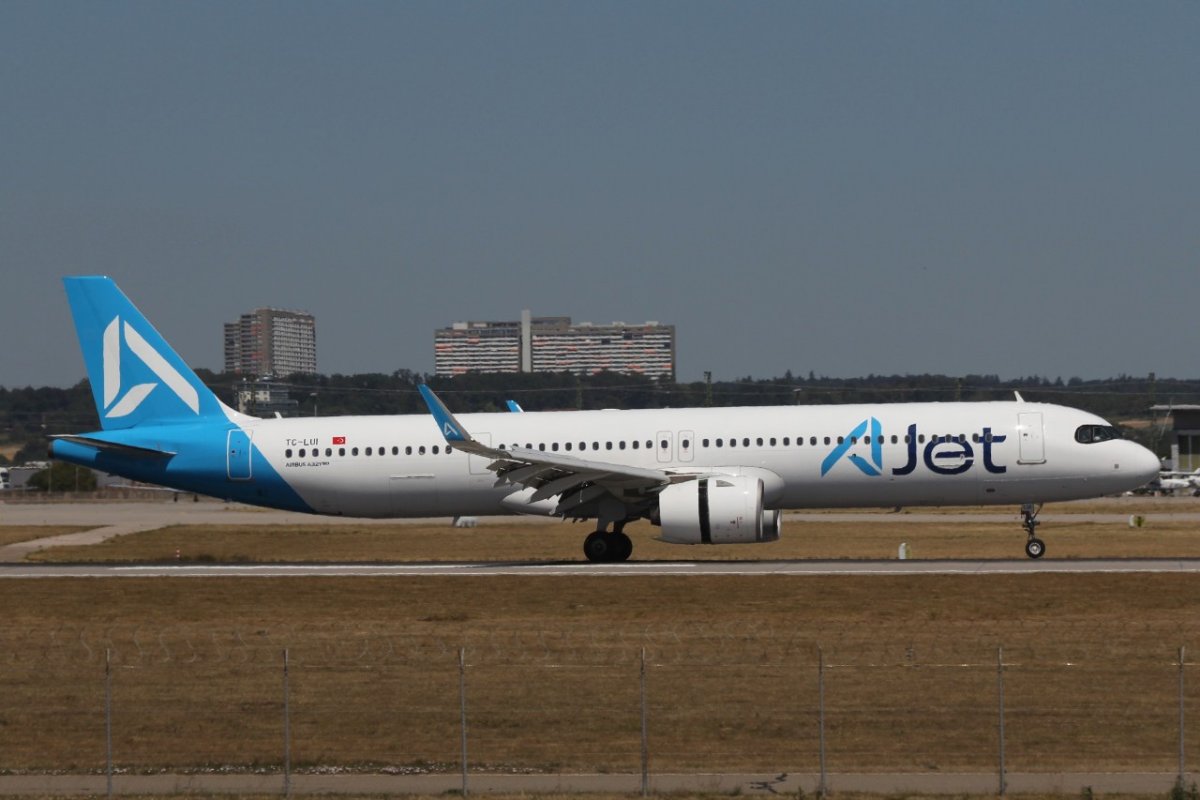 TC-LUI         A321neo          Ajet